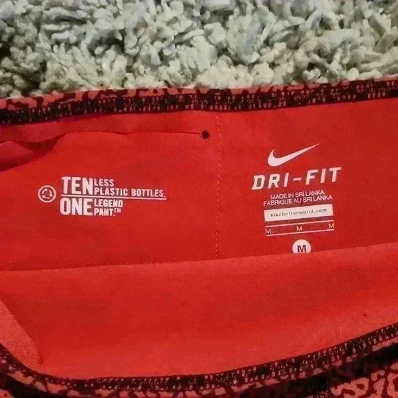 Nike Dri Fit One Legend Pant - Picture 3 of 4